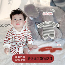  ins net celebrity newborn baby Haiyi Spring male baby one-piece full moon clothes bag fart clothes Autumn out clothes