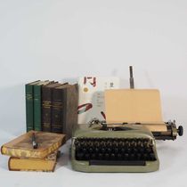 Western antique Germany Erica ERIKA ERIKA mechanical English typewriter function normal metal old objects ornaments