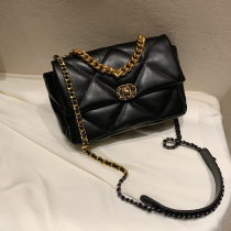 (South wind) Lingge chain 19 bags women 2021 new small fragrant wind autumn and winter Joker portable shoulder shoulder bag