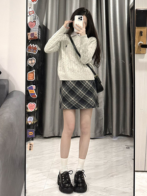 taobao agent Woolen demi-season pleated skirt, retro mini-skirt, high waist, hip-accented, A-line