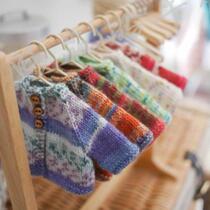 (058)Tea room bear sock line Bear coat Stick needle handmade wool doll small coat tutorial illustration