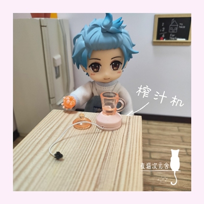 taobao agent 【Juicer】OB11 BJD12 points baby with props mini micro -shrinking and playing baby house accessories