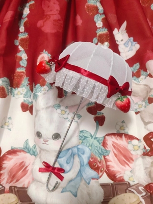 taobao agent BJD4/6 small cloth BLYTHE baby with strawberry umbrella