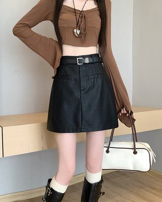 taobao agent Autumn fitted pleated skirt, plus size, 2023 collection, city style, high waist, A-line, hip-accented