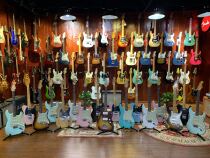 Transcendent Musical Instruments Fender Custom Shop 1952 1962Relic Pink Green Electric Guitar