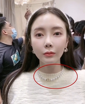 CD pearl necklace female summer light luxury niche design sense high-end stitching fashion temperament neck choker clavicle chain