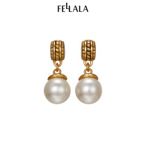Fellala Emerara Light Extravagant Earrings Woman Temperament Short earrings Antique Mother Bay Great Pearl Earrings