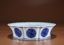 Tibetan Treasures] Porcelain Blue and White Kuifeng Pattern Sunflower Wash Study Wenwan Ruiping Auction A2733