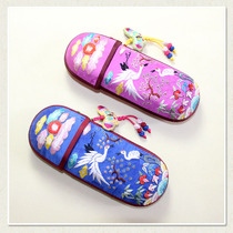 Glasses case Cantonese embroidery Guangdong handicrafts diy creative vintage Chinese style embroidery small gifts Featured gifts