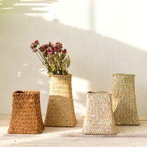 Natural woven small flower basket flower arrangement dry flower basket flower pot vase sundries storage decorative flower garden floral ornaments