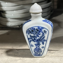 Porcelain snuff bottle folk handicraft ornaments antique collection old objects retro old porcelain pot mini