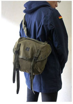 MIL-TEC re-engraved Vietnam War M1961 canvas bag satchel bag running bag retro motorcycle side bag Lei Feng bag