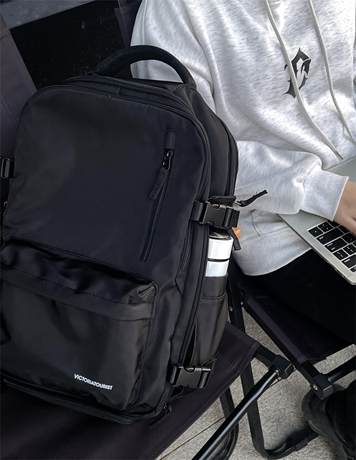 维多利亚旅行者双肩电脑包背包短途旅行登山包书包V7051