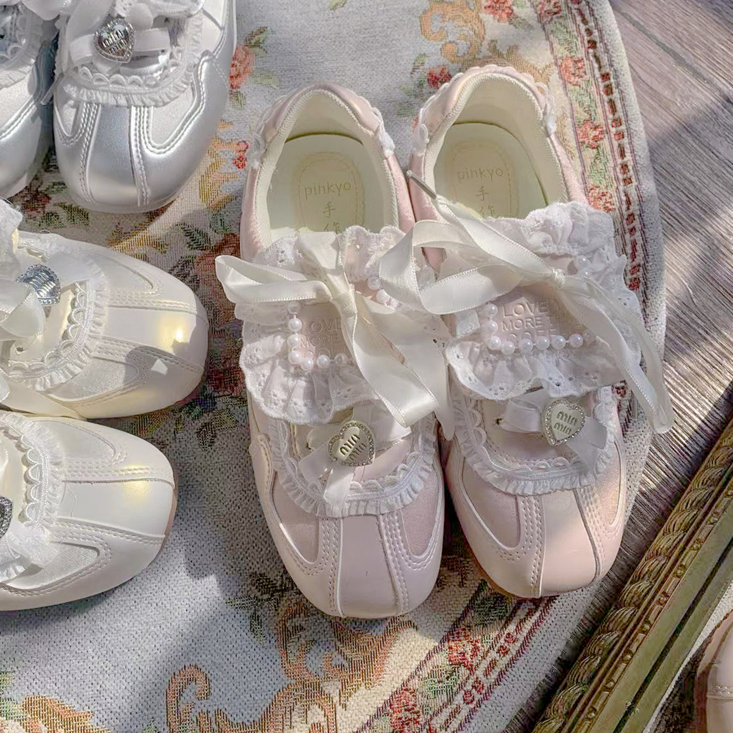 #可订制属于宝贝独一无二的专属车牌，#全现货，无需漫长等待👏👏, #奔驰大G儿童电动休闲车，分享优惠价只需要RM3XX，适合1岁一6岁的宝贝们。,  #怡保区可面交，#外坡者可提供邮寄服务，#免费安装，#让您安心在家翘脚等收货，#做到真正的省时省力省烦恼✌✌,  #童年很短快乐无价，快为宝贝创造无限美好欢乐回忆吧！🎁🎁, #生日礼物，#奖励礼物，#VF儿童电动车，#toys ， ..., image size:1440x1440