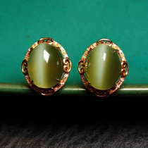 Jewelry Jade boutique certificate Natural ice bottom Jasper line live cat eye set with 18k gold diamond stud earrings Cat line flash