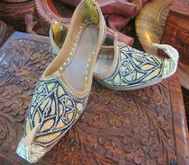 Pakistani handicrafts womens elbow shoes national handmade Special Edition limited cowhide sewing