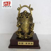 Zhengzhou handicraft swing piece Eight golden toad fingers Eight square opening pure copper one barrel gold brass original color wiping black hegli
