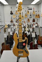 85 fold Squier Enquille Classic Vibe 70s Jazz Left 037-4540 4545 bass