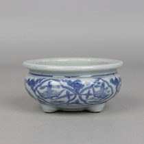 Daming Wanli blue and white crane pattern three-legged mini incense burner antique porcelain antique old goods