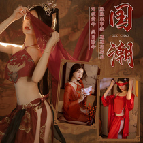 I admire the taste of the inner bed the temptation of the ancient style uniform the passion suit the small chest the large size of the pure pajamas.