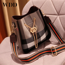WDD bag women shoulder bag 2021 New Tide large capacity ins wild check Hand bag shoulder bag niche