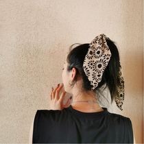 Exotic groceries French countryside Pastoral wind streamers Hair circle Knotted ponytail Large intestine circle headdress Indian plush cotton
