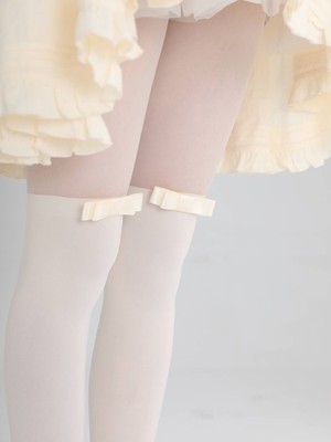 taobao agent Arrived on the first floor milk white stitching stockings butterfly holiday stockings lolita pantyhose Japanese jk socks sweet and thin