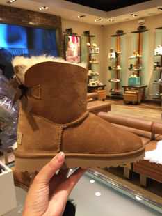 Genuine children's snow boots girls winter sheepskin and hair all -in -one boys babies boots waterproof ESтugg children's shoes