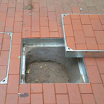 Stainless steel manhole cover square invisible sewer manhole cover Yin manhole cover courtyard sewer sewage rainwater ditch cover