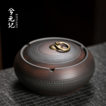 Purple pottery jumping knife ashtray sealed with lid Creative home office personality trend living room Chinese style anti-flying ash