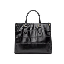 Z home tote bag 2021 New Tide summer wild shoulder Hand bag commuter big bag simple large capacity Womens bag