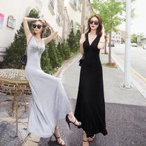 Korean summer Modell slim-fit skirt Long skirt Feminine V-neck small black skirt Vest dress Mopping skirt
