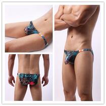 2021 new spring and autumn style printed mens triangle pants sexy mens fashion trends low waist mens triangular underpants