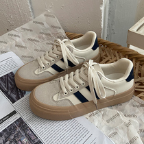 Niche design shoes female trendy shoes ins Street shooting wild white shoes autumn and winter plus velvet cotton shoes retro moral training board shoes