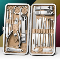 With a nail clipper set full set of nail clippers nail clippers nail clippers ear digging spoon