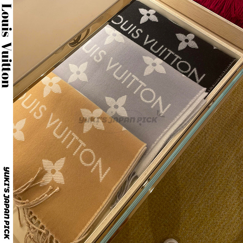 LOUIS VUITTON 路易威登 丝巾 M75120 中古美品 LOUIS VUITTON 路易威登 丝巾 M75120 中古美品 LOUIS VUITTON 路易威登