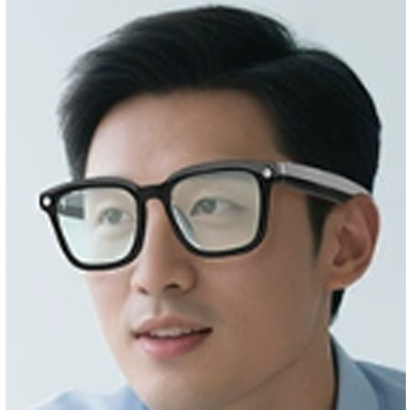 227块的智可以眼镜能够实时翻译+800W拍照。此波是智商税还是真神装。