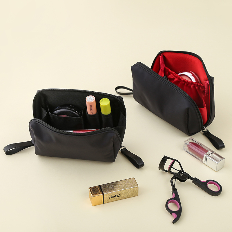 Lazy small pink girl heart makeup bag cute small portable Korean Mini student multi-functional handbag