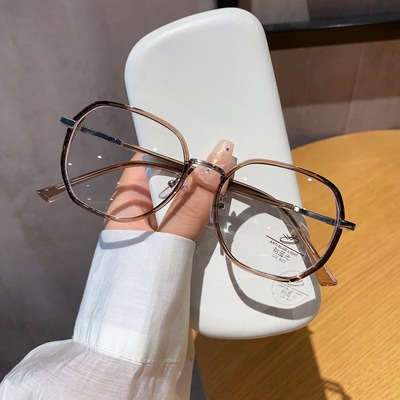 taobao agent Ultra -light transparent myopia glasses box female face face face Xiaosan's eye frame colorful edge shiny polygon big face is thin
