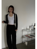 JOY) perfect proportion of bare waist short cardigan straight trousers to wear a casual sports suit