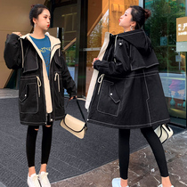 Fashion pregnant women Autumn wear thin coat large size 200 Jin top female Korean loose long hooded trench coat tide