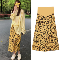  Pregnant woman skirt summer thin section 2021 new fashion foreign style net red pregnancy out of the middle and long summer skirt
