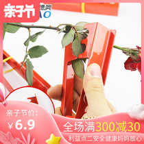 Rose florist florist florist with spurs pliers iron rose to stab a tool to piercer the tool florist