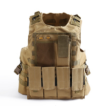 Military fan tactical vest adjustable camouflage vest real person CS bulletproof vest outdoor sports multifunctional protective equipment