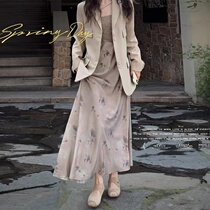 Mary Jane a female with cross-tied cross-strapped with a coarse heel leather ballet shoe