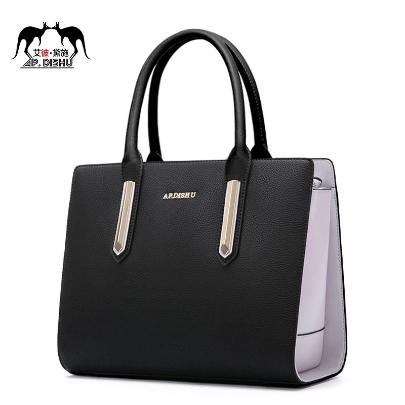 Genuine leather lady bag and lady bag new fashion in 2019 middle-aged lady's mother's simple oblique bag lady handbag atmosphere