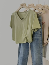 绿色不规则短款正肩短袖t恤女夏季2023新款设计感小众小个子上衣