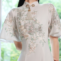 Dinner party small evening dress dress Summer banquet temperament socialite host white Chinese cheongsam engagement woman
