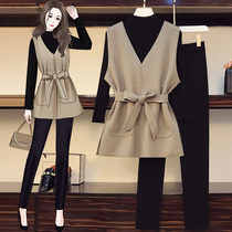  High-end plus size womens clothing early spring 2021 new fat sister meat cover thin Western style sweater vest three-piece suit pants
