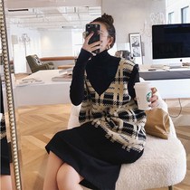 Pregnant women's dress spring suit 2022 new knitted long sleeve sweater waistcoat skirt long two-piece set